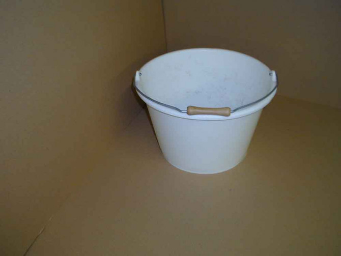 SEAU ÉVASÉ 16L ALIMENTAIRE POIGNÉE BLANC