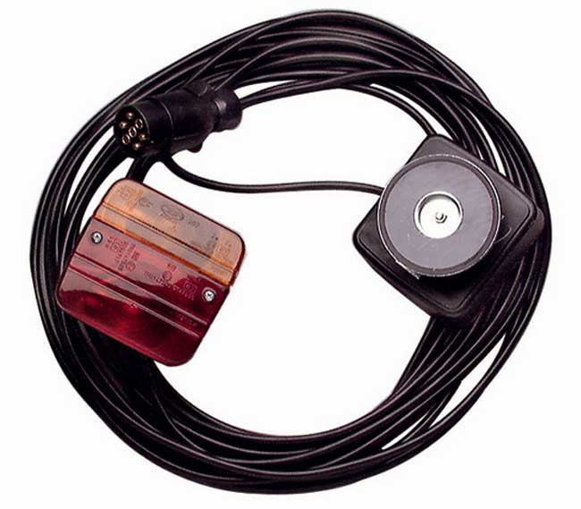 BOX DE 8 KITS MAGNETIQUES 2 PLOTS - ENTRE FEUX 2,5M - ALIMENTATION 7,50M